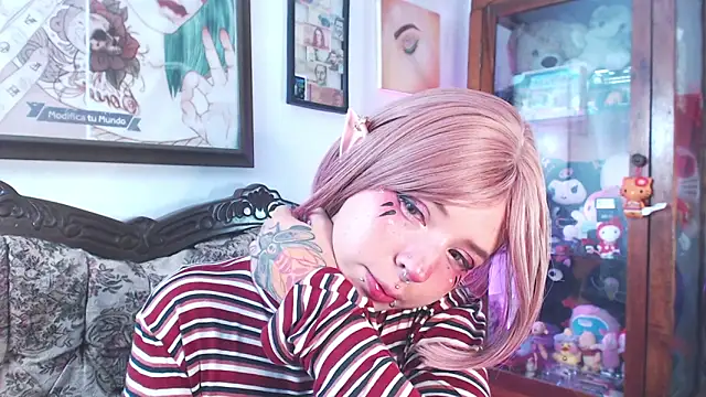 Snapshot of AriYokai chatting on October 16, 2025, 1:17 am AriYokai online show from October 16, 2025, 1:17 am