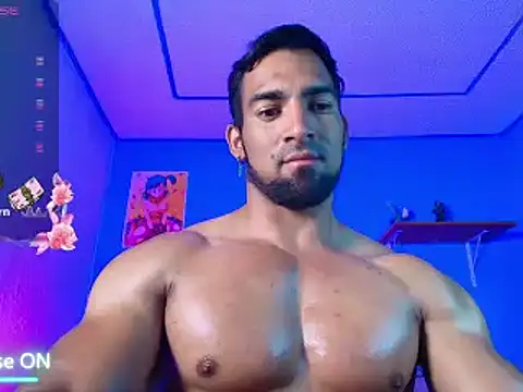 Snapshot of Maxxi_Brown chatting on February 5, 2025, 7:31 pm Maxxi Brown online show from February 5, 2025, 7:31 pm