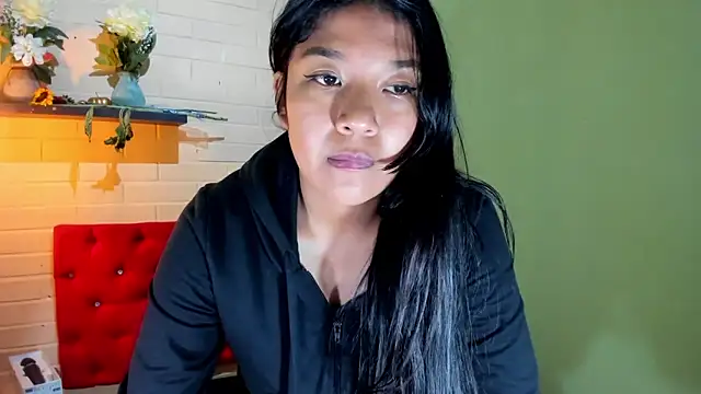 Snapshot of ScarletKray chatting on March 13, 2025, 1:32 am ScarletKray online show from March 13, 2025, 1:32 am