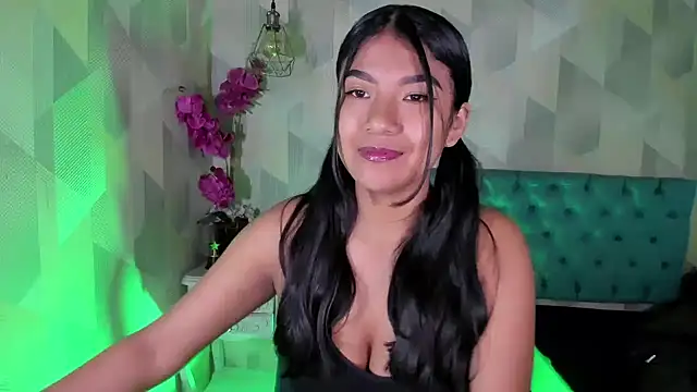 ScarletKray online show from October 3, 2025, 2:52 am