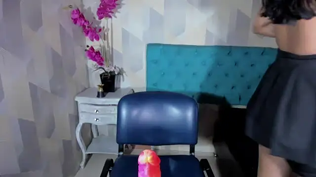 ScarletKray online show from October 4, 2025, 11:03 pm