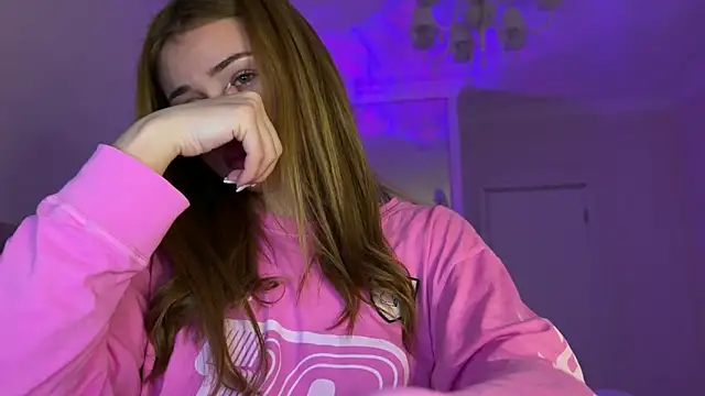 Kisskeyy online show from February 2, 2025, 11:11 pm