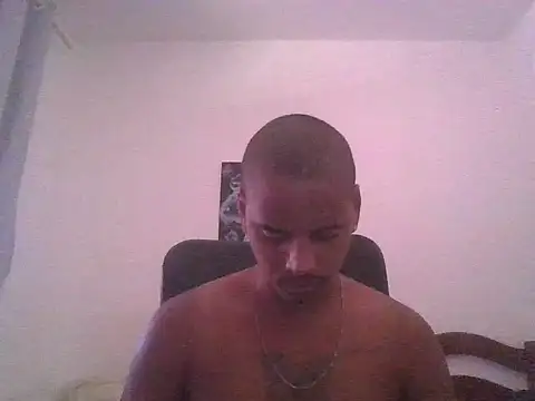 Snapshot of ONegodoce25 chatting on May 18, 2026, 5:41 pm ONegodoce25 online show from May 18, 2026, 5:41 pm