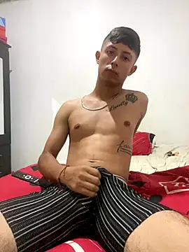 Andres324154 online show from September 22, 2025, 8:55 pm