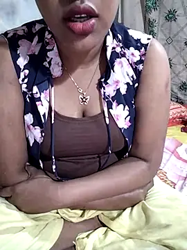 Snapshot of monekhan123 chatting on February 5, 2025, 4:25 pm monekhan123 online show from February 5, 2025, 4:25 pm