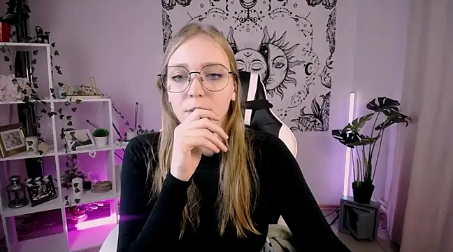 Snapshot of VeronicaAndersen chatting on February 27, 2025, 11:20 am VeronicaAndersen online show from February 27, 2025, 11:20 am
