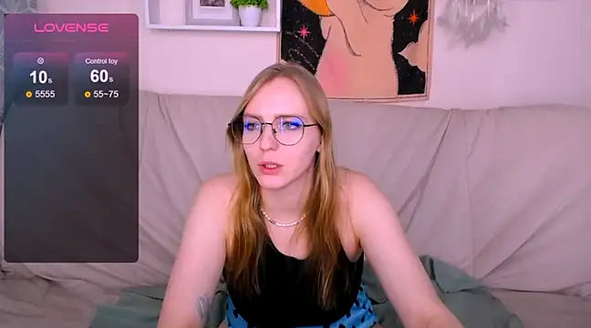 Snapshot of VeronicaAndersen chatting on March 13, 2025, 6:48 am VeronicaAndersen online show from March 13, 2025, 6:48 am