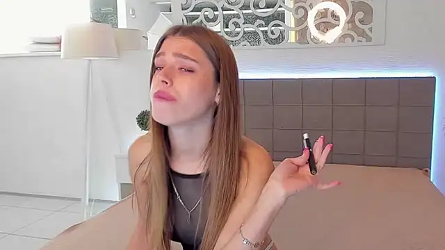 melissacrayzy online show from May 4, 2026, 5:14 am