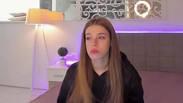 melissacrayzy online show from May 13, 2026, 5:27 am