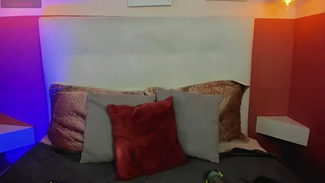 Snapshot of kattarina_ chatting on February 28, 2025, 12:42 pm kattarina online show from February 28, 2025, 12:42 pm