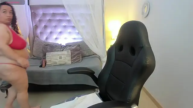 Snapshot of kattarina_ chatting on September 15, 2025, 11:10 am kattarina online show from September 15, 2025, 11:10 am