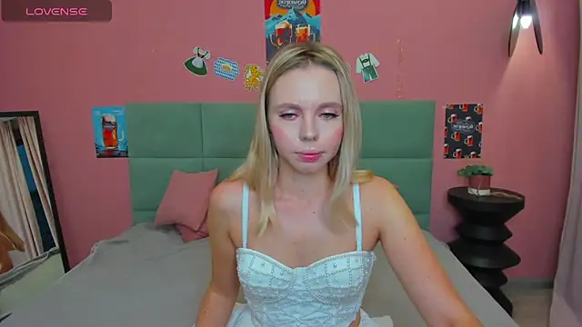 Snapshot of TessaAdorable chatting on September 22, 2025, 1:29 am TessaAdorable online show from September 22, 2025, 1:29 am