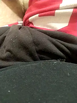 Snapshot of NAvoglia chatting on November 3, 2025, 10:53 pm NAvoglia online show from November 3, 2025, 10:53 pm