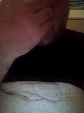 Snapshot of NAvoglia chatting on November 14, 2025, 8:57 am NAvoglia online show from November 14, 2025, 8:57 am