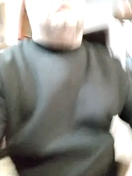 NAvoglia online show from December 22, 2025, 9:56 pm