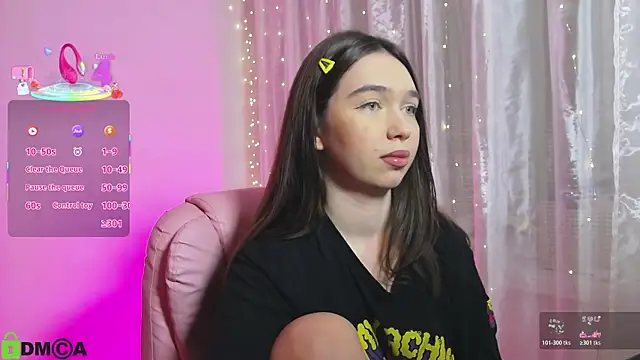 Arianahot777 online show from November 4, 2025, 9:47 pm