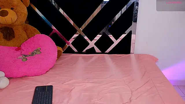 CatalinaSmith1 online show from February 20, 2026, 12:07 am