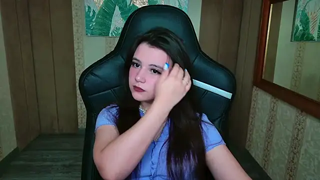 Snapshot of Pauline_Heaven chatting on September 16, 2025, 10:27 am Pauline Heaven online show from September 16, 2025, 10:27 am