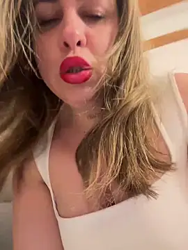 Snapshot of laarti chatting on March 13, 2026, 3:07 pm laarti online show from March 13, 2026, 3:07 pm