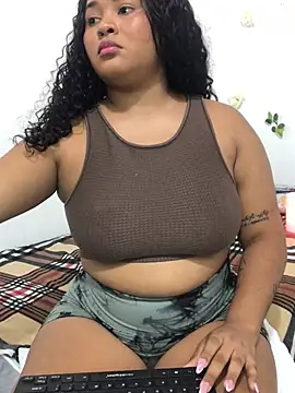 Snapshot of Marce_777 chatting on March 7, 2025, 7:41 am Marce 777 online show from March 7, 2025, 7:41 am