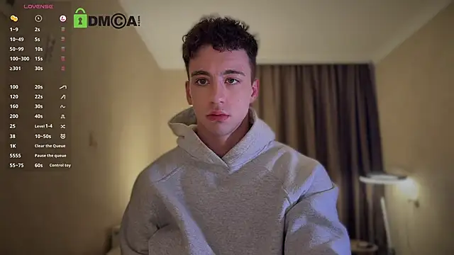 Snapshot of VincentSmith02 chatting on October 13, 2025, 11:43 am VincentSmith02 online show from October 13, 2025, 11:43 am