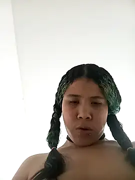 kimberlitaz online show from February 7, 2025, 10:08 am