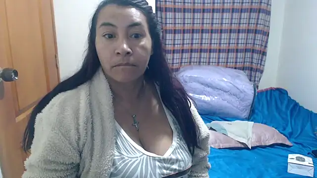 Snapshot of Siblleyx chatting on May 15, 2026, 12:39 am Siblleyx online show from May 15, 2026, 12:39 am