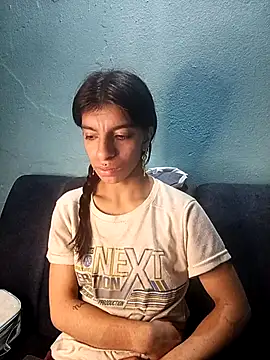 Ariell Kieran online show from November 20, 2025, 2:45 am