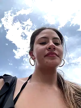 Andrea18 blonde online show from October 19, 2025, 5:35 pm