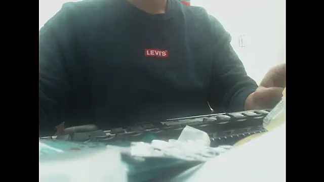 Snapshot of beartopslave chatting on February 13, 2025, 7:56 am beartopslave online show from February 13, 2025, 7:56 am