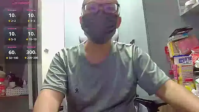 Snapshot of beartopslave chatting on October 9, 2025, 5:49 am beartopslave online show from October 9, 2025, 5:49 am