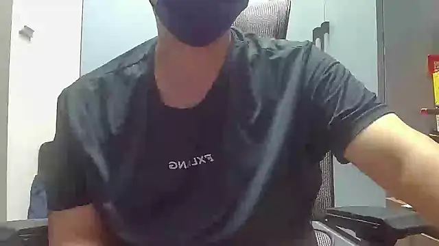 Snapshot of beartopslave chatting on November 8, 2025, 11:21 am beartopslave online show from November 8, 2025, 11:21 am