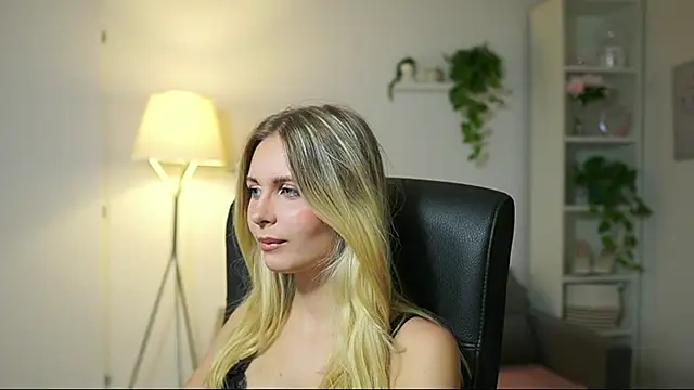 catecrago  online show from September 9, 2025, 7:52 am