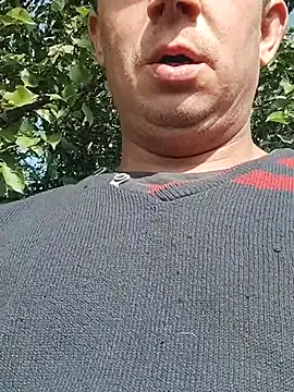 Snapshot of alex_brow_n chatting on October 3, 2025, 9:50 am alex brow n online show from October 3, 2025, 9:50 am