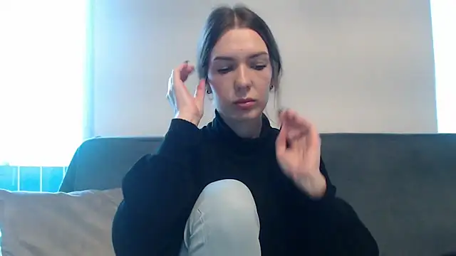 aurora lust online show from October 3, 2025, 5:37 am