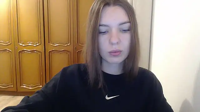 aurora lust online show from December 2, 2025, 6:30 am