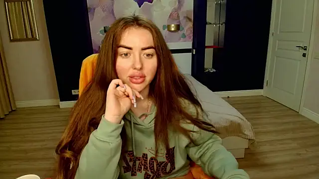 Snapshot of MissisCaty chatting on February 14, 2026, 3:58 am MissisCaty online show from February 14, 2026, 3:58 am