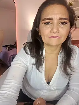 Alexaamoon  online show from February 6, 2025, 6:46 pm