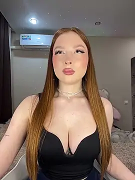 JessRoal online show from March 22, 2025, 6:47 pm