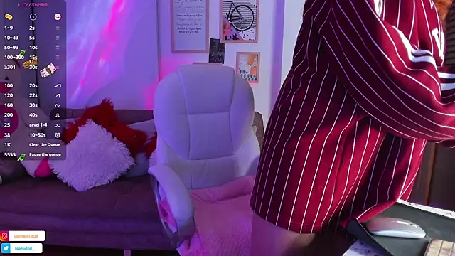 Snapshot of NamiDoll chatting on October 11, 2025, 4:01 am NamiDoll online show from October 11, 2025, 4:01 am