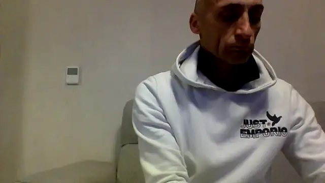 Snapshot of ANGELSANTAMARIA- chatting on November 16, 2025, 6:57 pm ANGELSANTAMARIA- online show from November 16, 2025, 6:57 pm