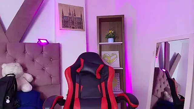 PepperTwink online show from March 29, 2026, 1:00 pm