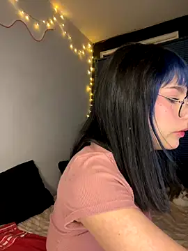 mavimist   online show from November 1, 2025, 1:40 am