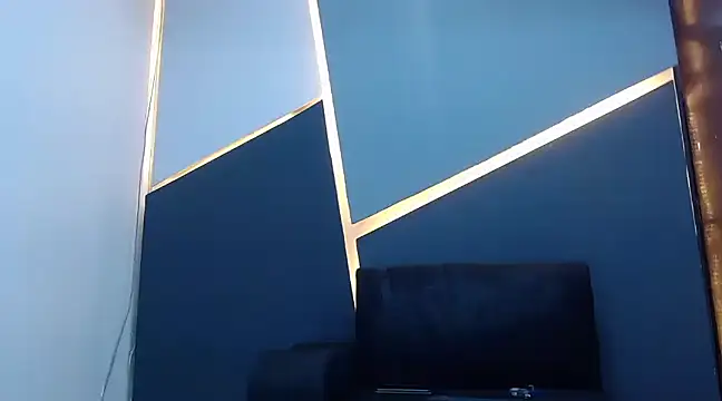 Snapshot of HotDirty_Couple chatting on February 14, 2025, 3:54 am HotDirty Couple online show from February 14, 2025, 3:54 am