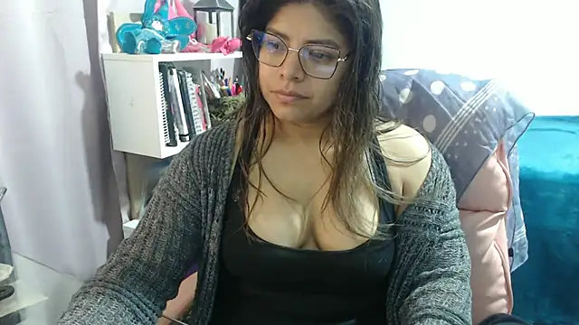 KatteAngelLat online show from November 3, 2025, 11:04 pm