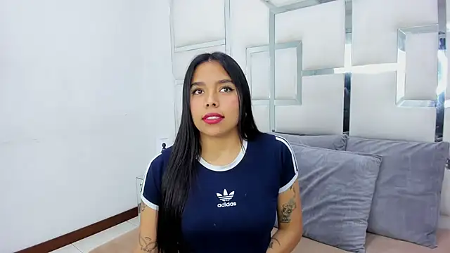 ZoeWan69 online show from March 7, 2025, 10:45 am