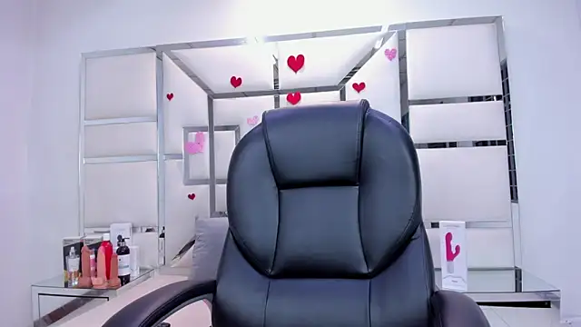 ZoeWan69 online show from February 11, 2026, 2:22 pm