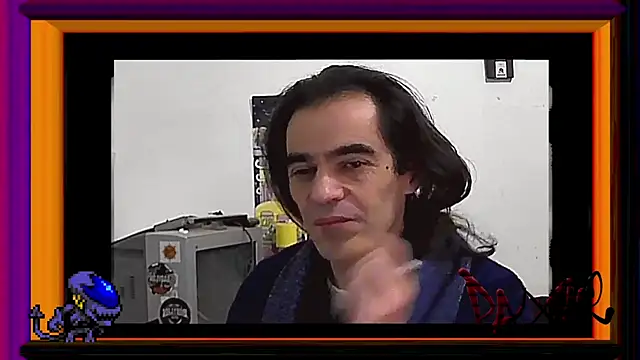 ReyDeBotones online show from February 26, 2025, 11:48 pm