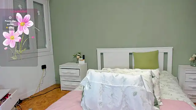 Izadi 7 online show from November 6, 2025, 7:48 pm