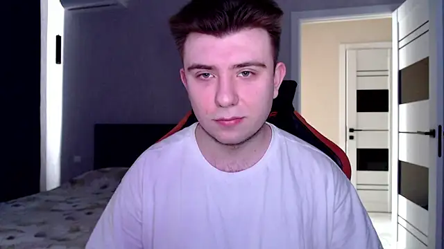 honey furry online show from March 16, 2026, 6:39 am